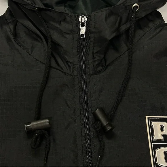 Vintage Disney Winnie the Pooh Adult Windbreaker Rain Jacket Sz M Hood Zip Y2k - Picture 4 of 15